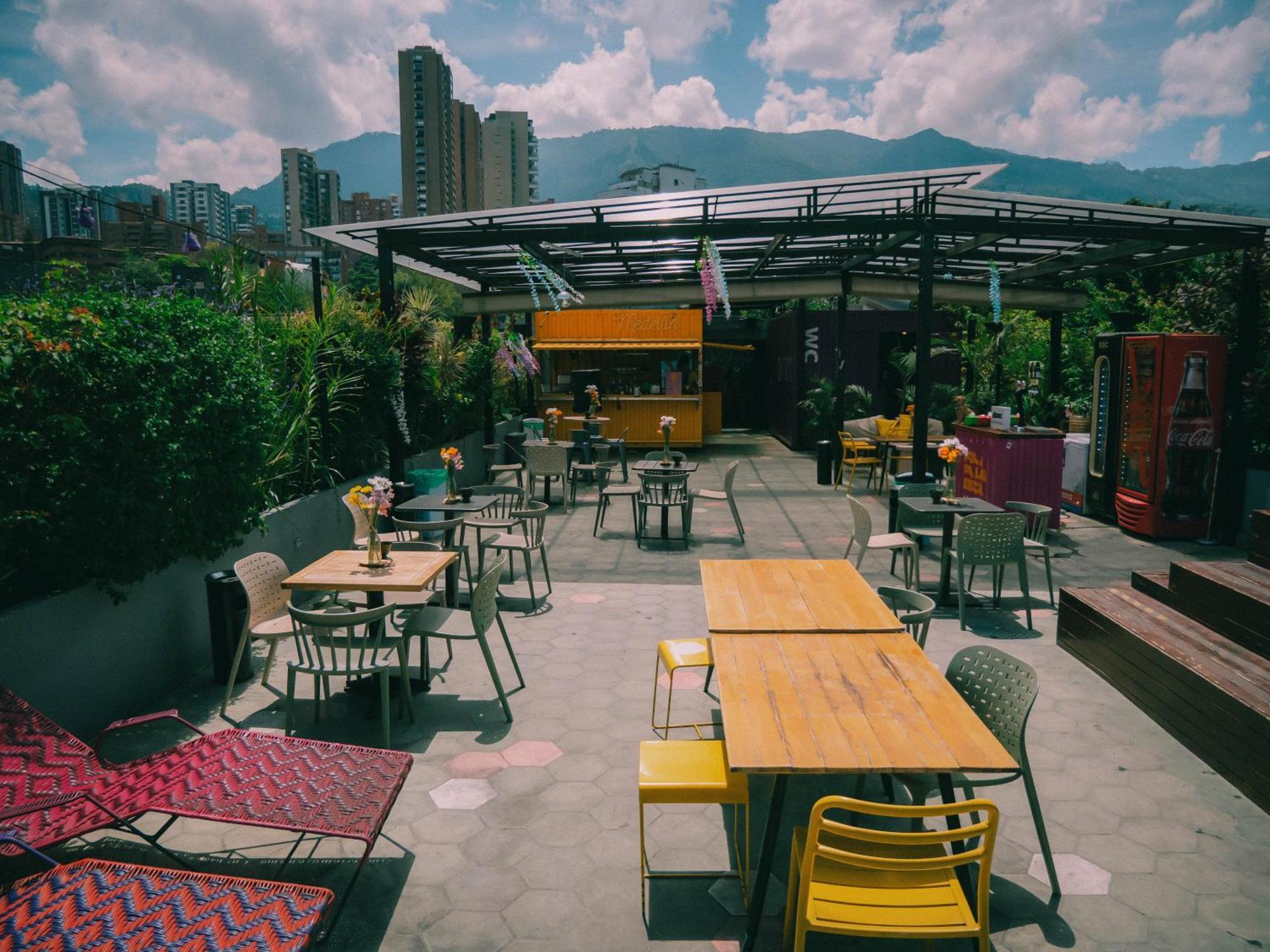 Viajero Medellin Hostel ภายนอก รูปภาพ